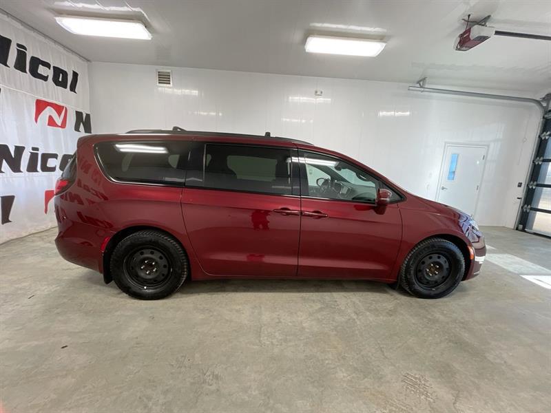 chrysler Pacifica Hybrid 2021 - 9