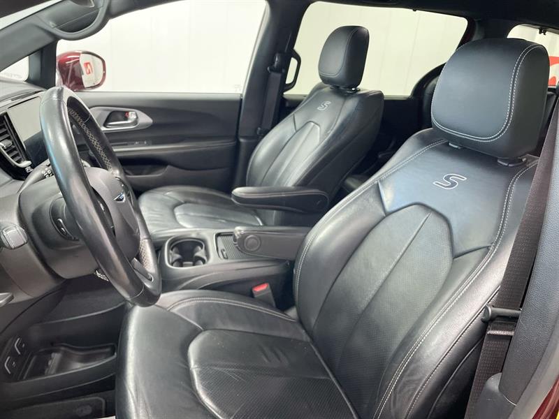chrysler Pacifica Hybrid 2021 - 11