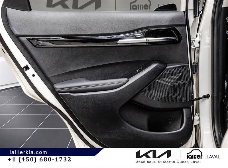 2025 Kia Seltos - Image 13