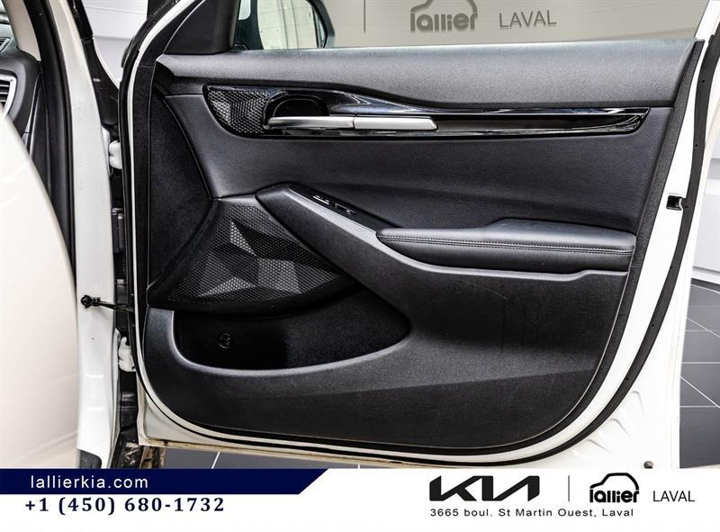 2025 Kia Seltos - Image 17