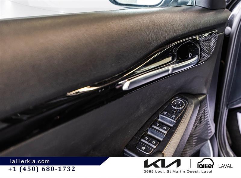 2025 Kia Seltos - Image 12