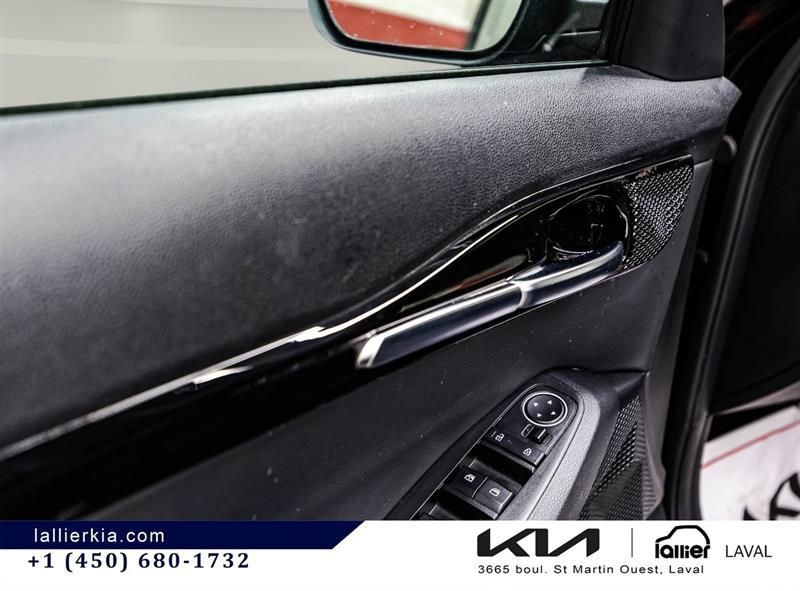 2025 Kia Seltos - Image 12