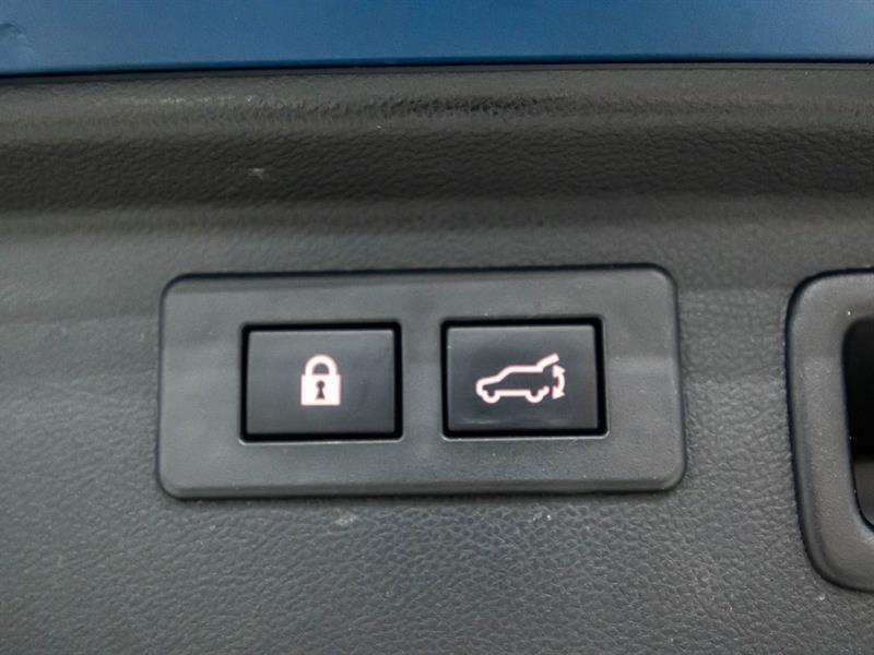 2023 Subaru Forester - Image 15