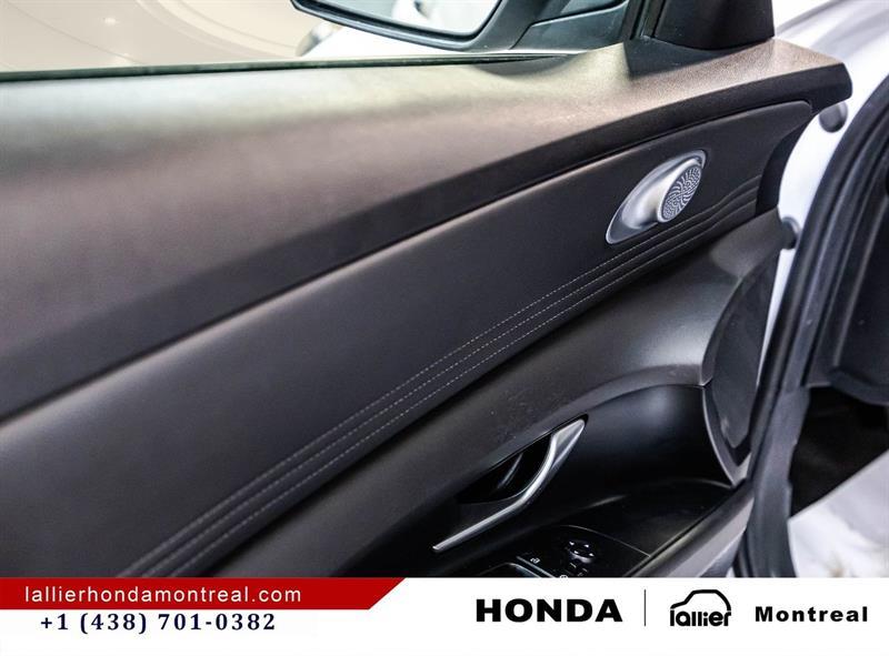 hyundai Elantra 2023 - 12