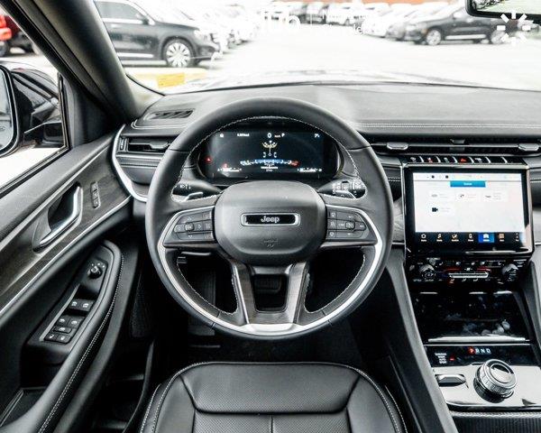 jeep Grand Cherokee 2025 - 12