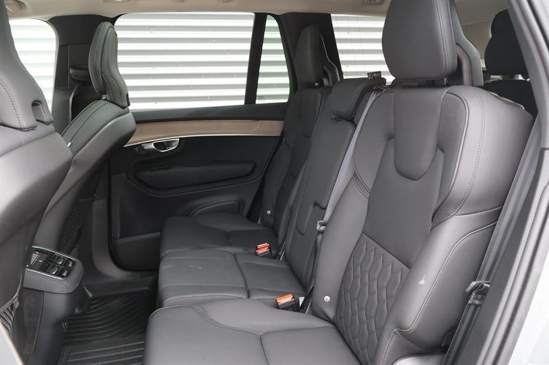 volvo XC90 2025 - 18