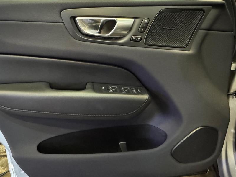 volvo XC60 2023 - 8