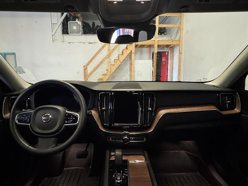 volvo XC60 2023 - 11