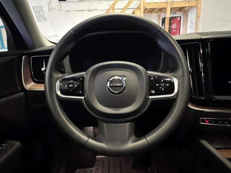 volvo XC60 2023 - 12