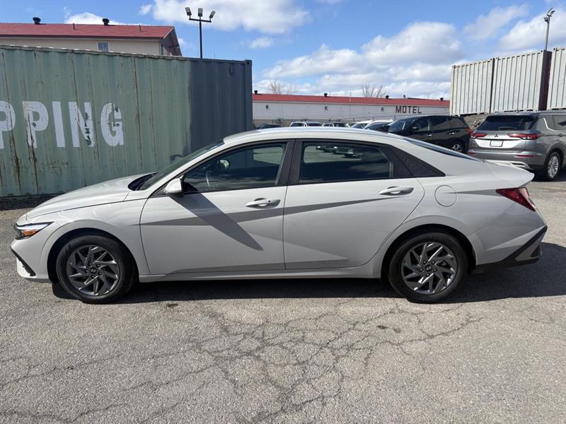 hyundai Elantra 2024 - 8