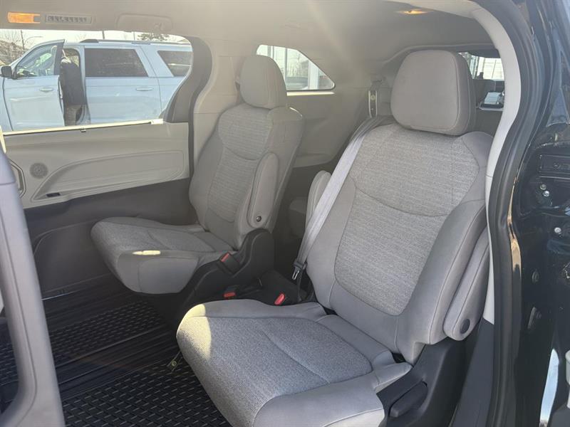toyota Sienna 2022 - 11