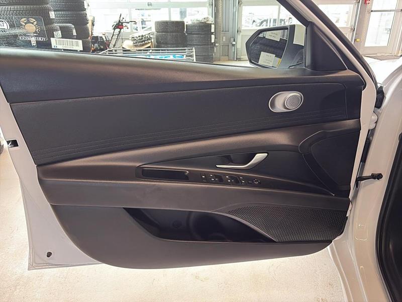 hyundai Elantra 2025 - 11