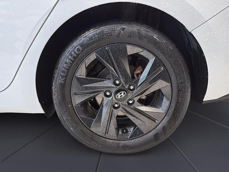 hyundai Elantra 2023 - 26