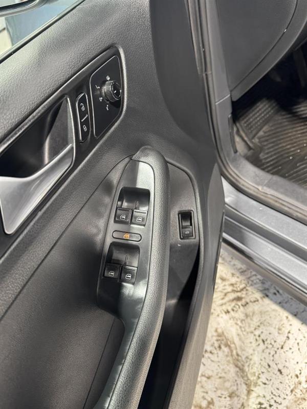 volkswagen Jetta 2016 - 9