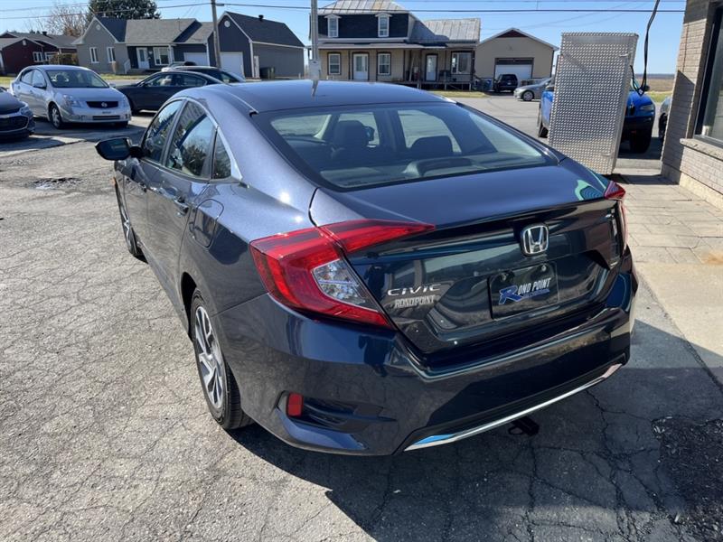 honda Civic Sedan 2019 - 16