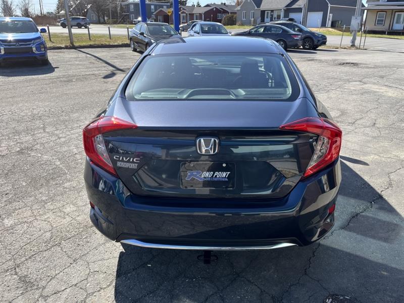 honda Civic Sedan 2019 - 17