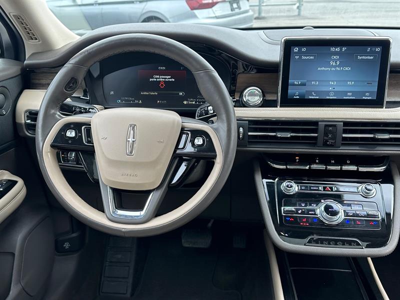lincoln Corsair 2021 - 15