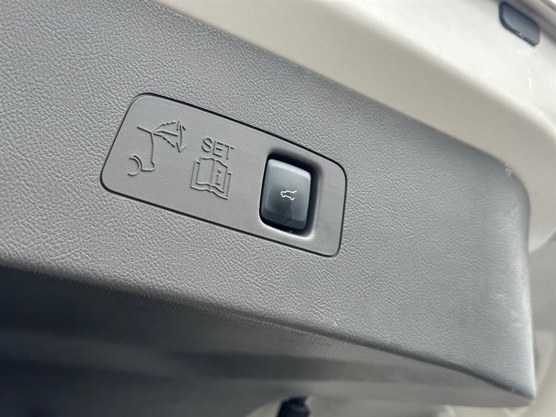 lincoln Corsair 2021 - 17