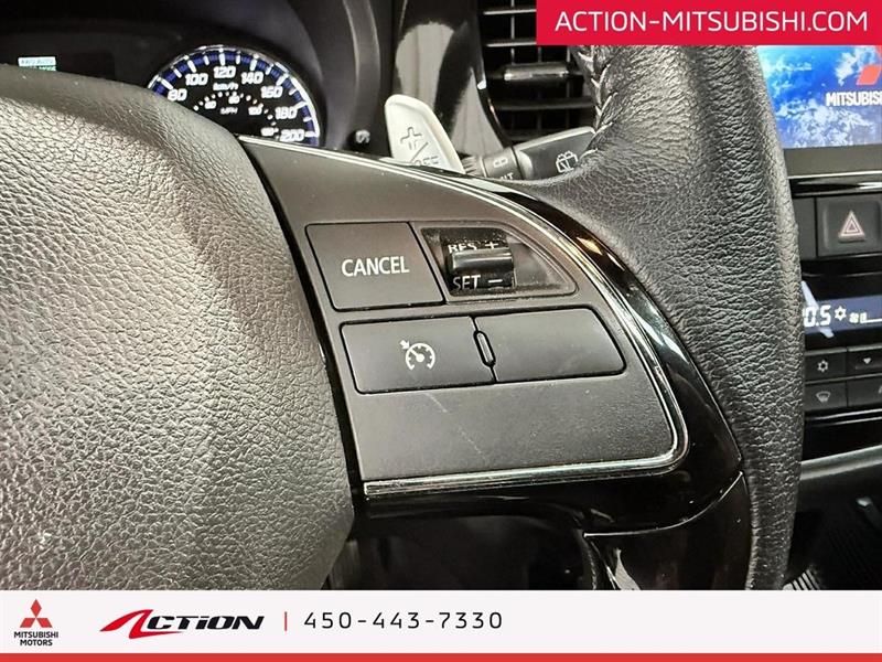 mitsubishi Outlander 2018 - 17