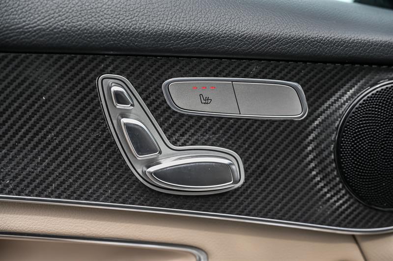 mercedes-benz GLC300 2018 - 16