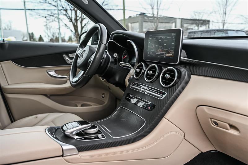 mercedes-benz GLC300 2018 - 26