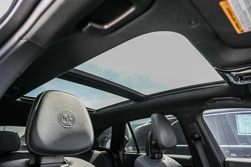 mercedes-benz GLC63 AMG 2025 - 33