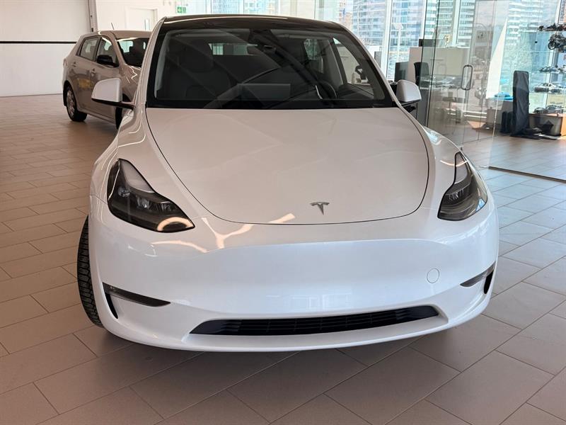tesla Model Y 2024 - 2