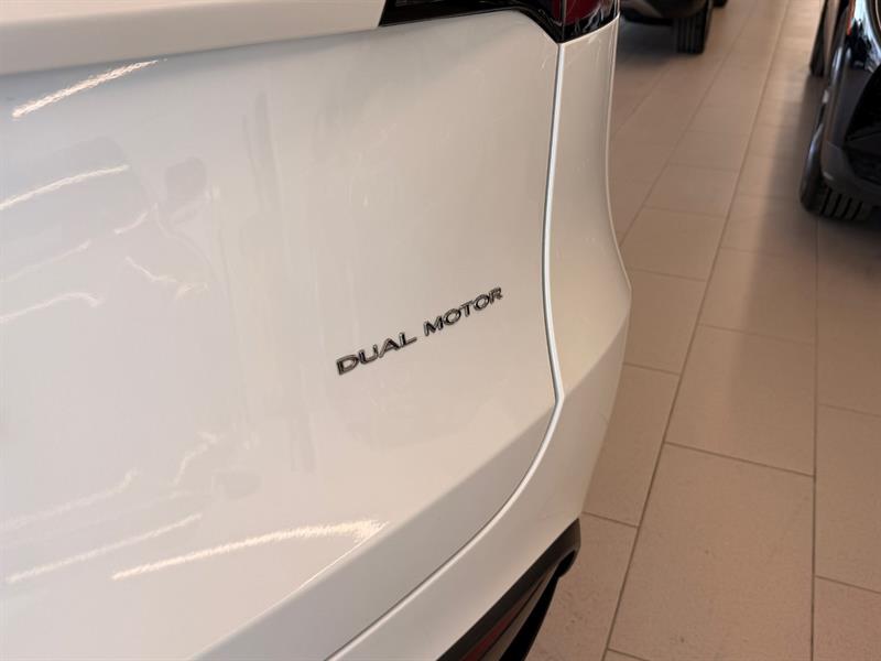 tesla Model Y 2024 - 7