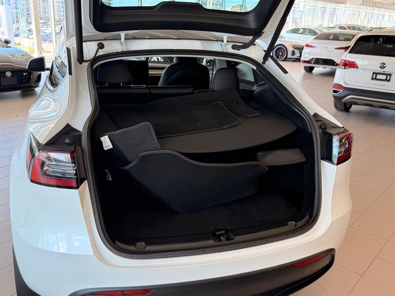 tesla Model Y 2024 - 9
