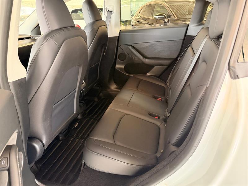tesla Model Y 2024 - 11