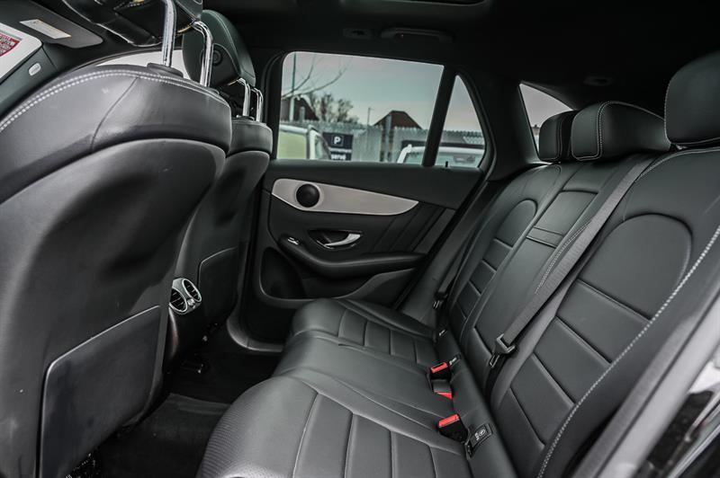 2022 Mercedes-Benz GLC - Image 17