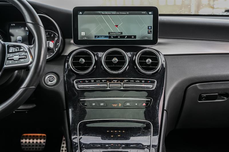 2022 Mercedes-Benz GLC - Image 20