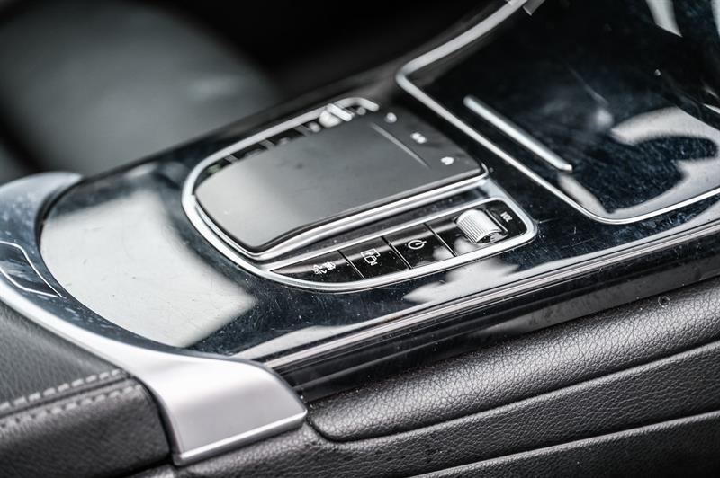 2022 Mercedes-Benz GLC - Image 22