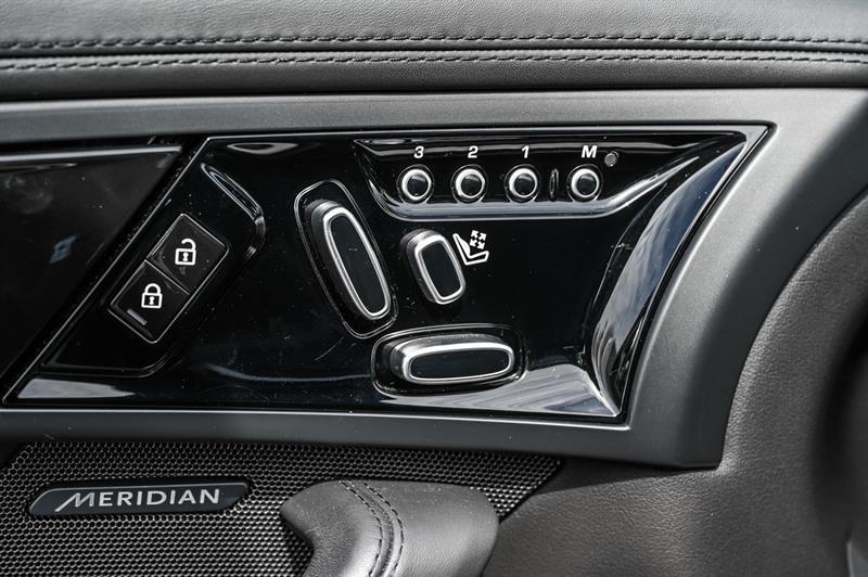 2024 Jaguar F-TYPE - Image 13