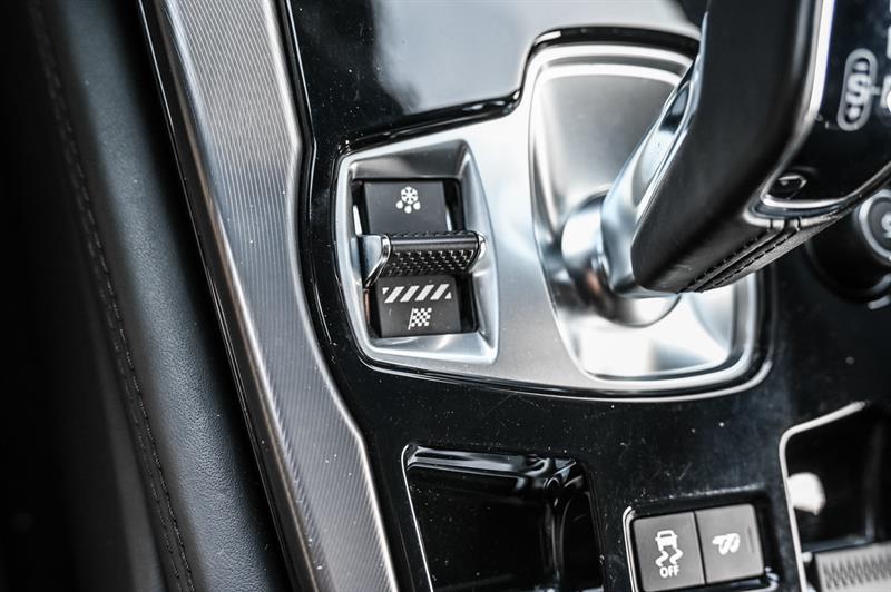 2024 Jaguar F-TYPE - Image 22