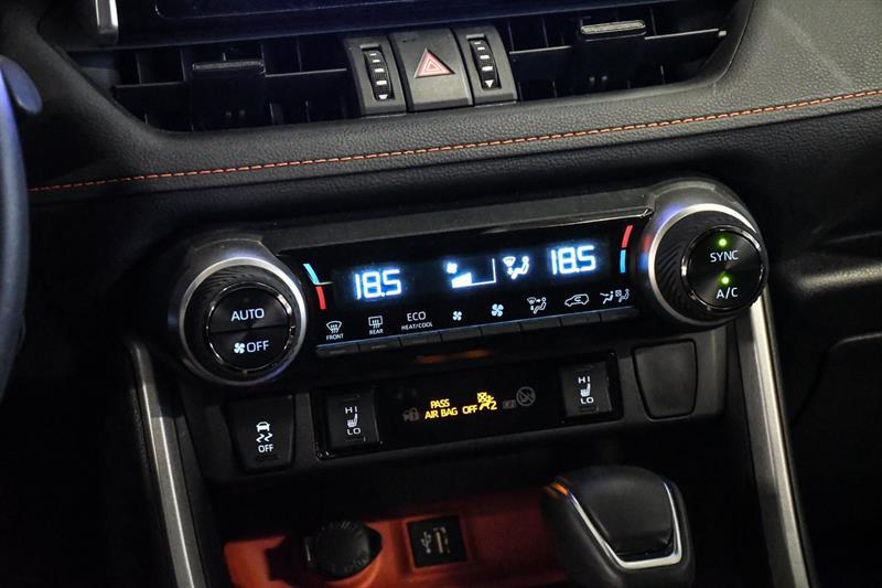 2024 Toyota RAV4 - Image 33