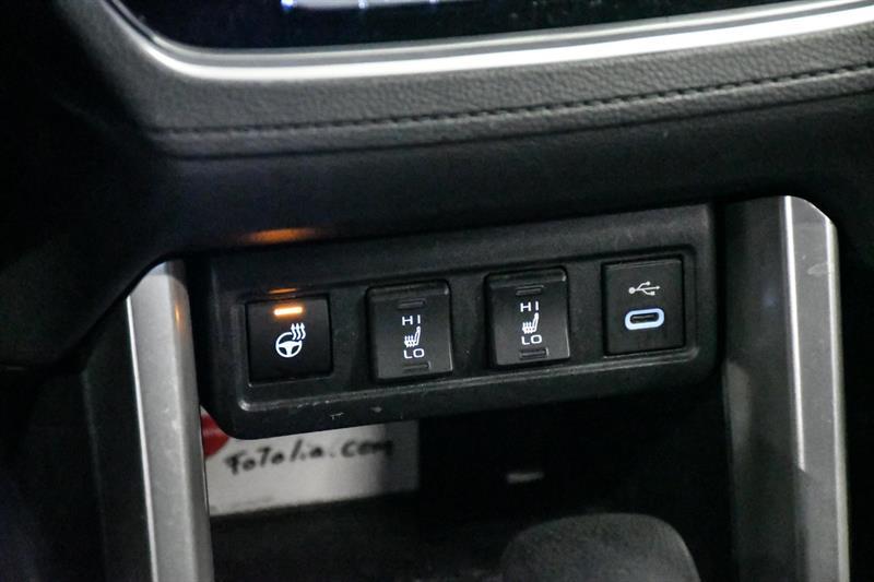 2023 Toyota Corolla - Image 32