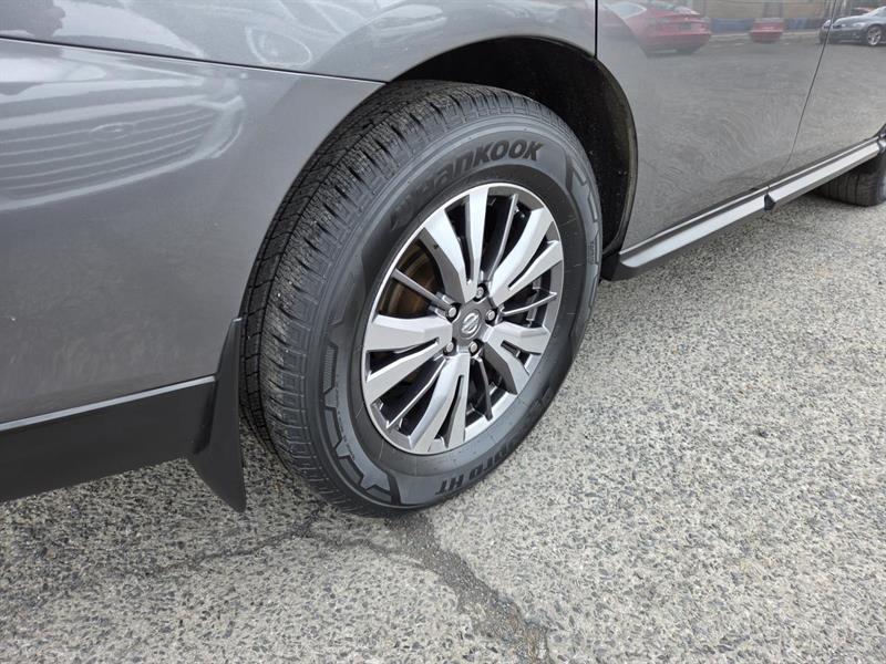 2018 Nissan Pathfinder - Image 8