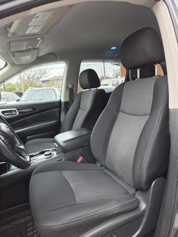 2018 Nissan Pathfinder - Image 18