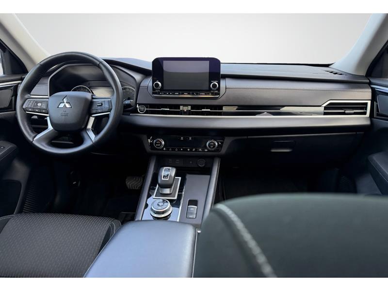 mitsubishi Outlander 2024 - 11