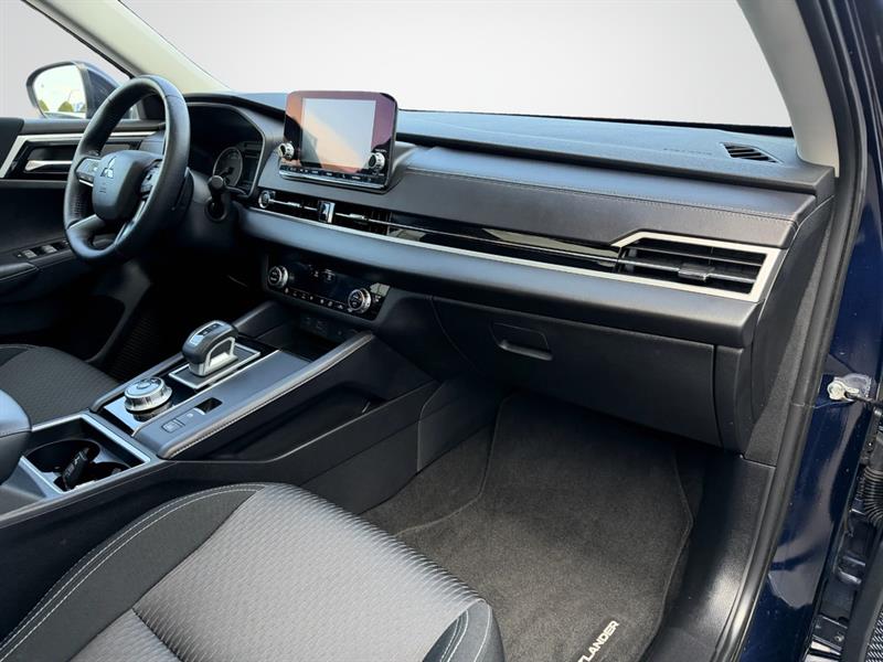 mitsubishi Outlander 2024 - 16