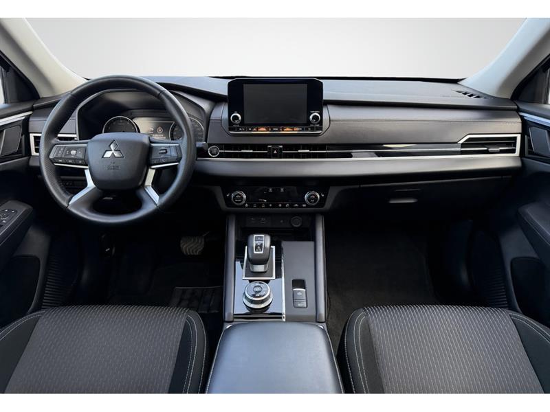 mitsubishi Outlander 2024 - 32