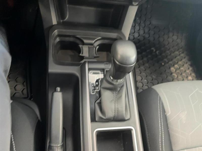 toyota Tacoma 2023 - 13