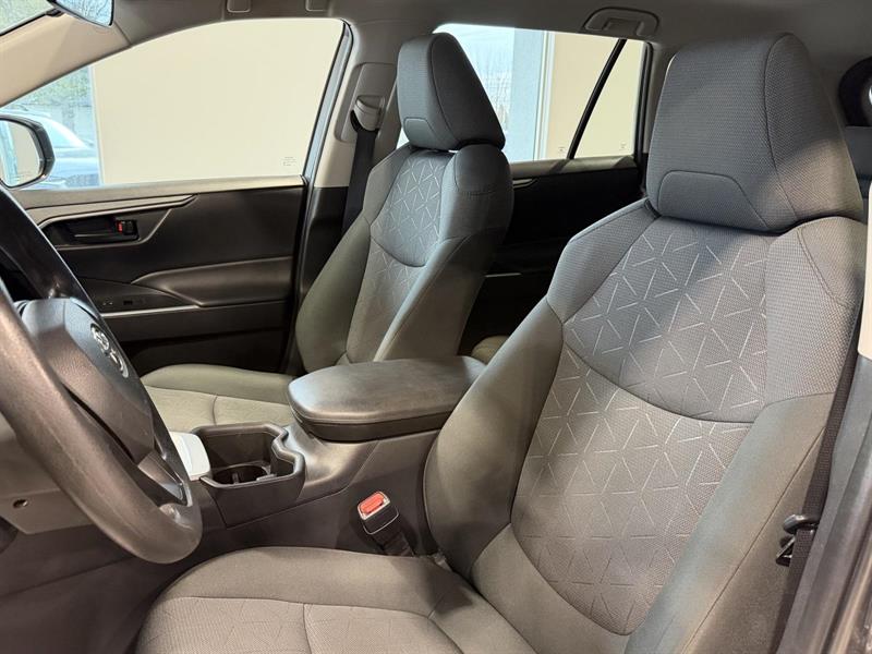 toyota RAV4 2022 - 9