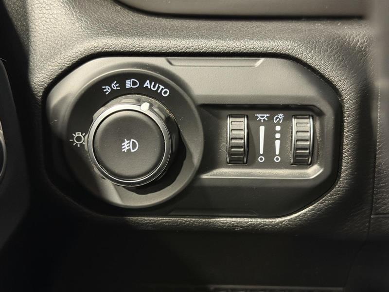 jeep Wrangler 2021 - 11