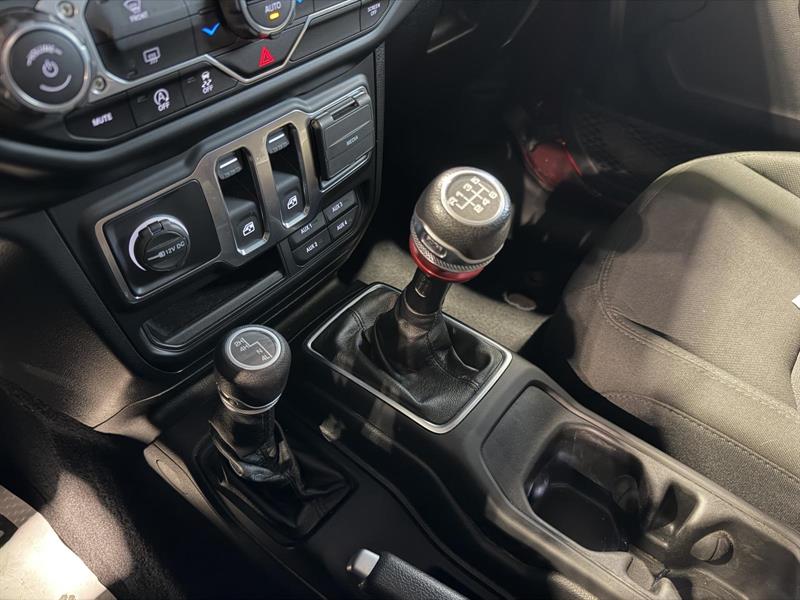 jeep Wrangler 2021 - 18