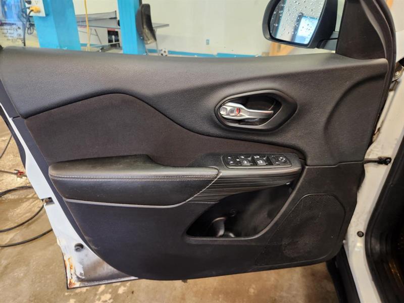 jeep Cherokee 2015 - 8