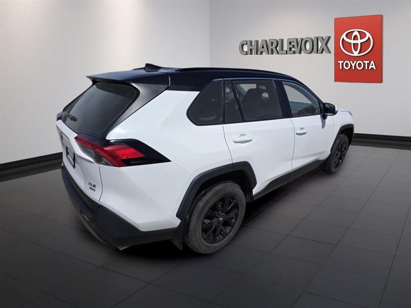 toyota RAV4 2022 - 8