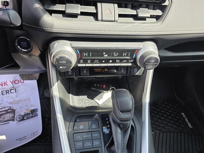 toyota RAV4 2022 - 16