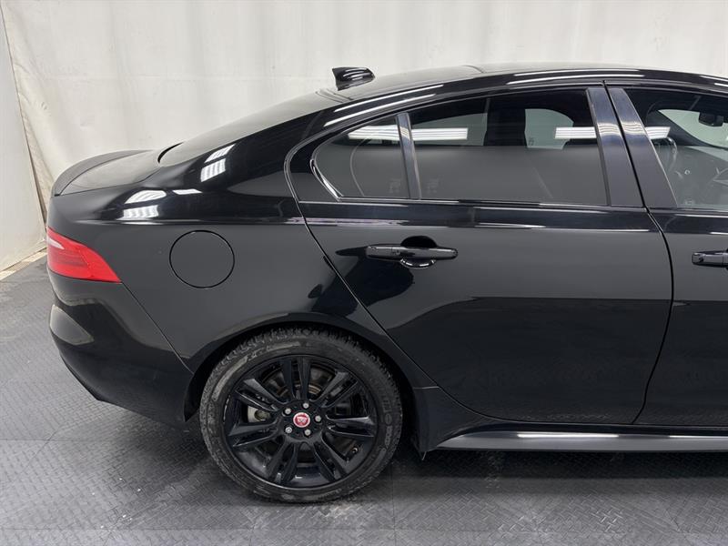 jaguar XE 2017 - 12